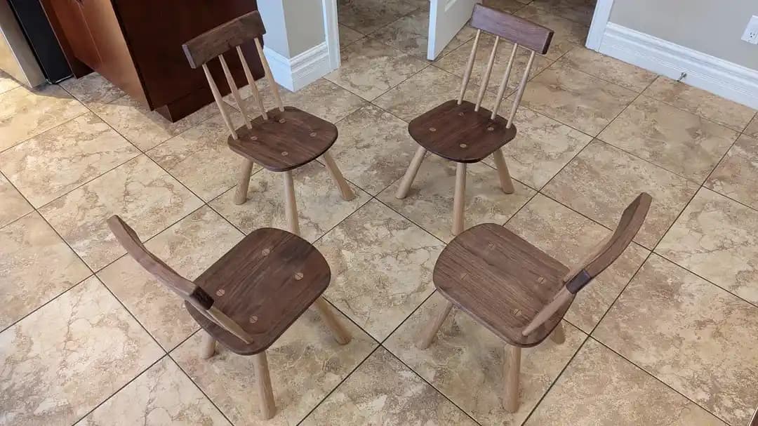 El Yapımı Küçük Sandalyeler: Tasarım, Malzeme Seçimi ve Üretim Süreci Detayları