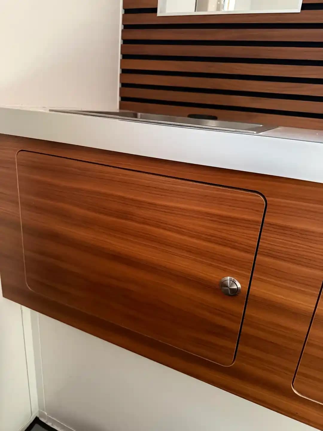 Kamper Yapımında Ceviz ve Sapele Kontrplakların Özellikleri ve Temin Yöntemleri