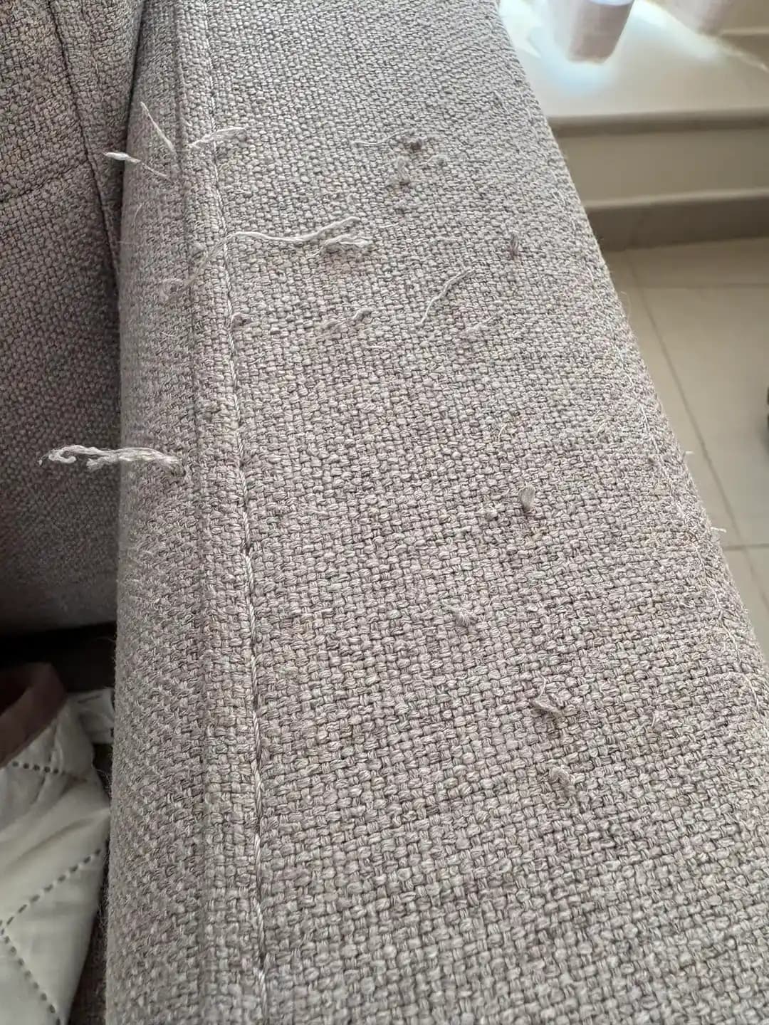 Kedilerin Tahrip Ettiği Kanepe Kumaşının Onarımı ve Korunması Yöntemleri