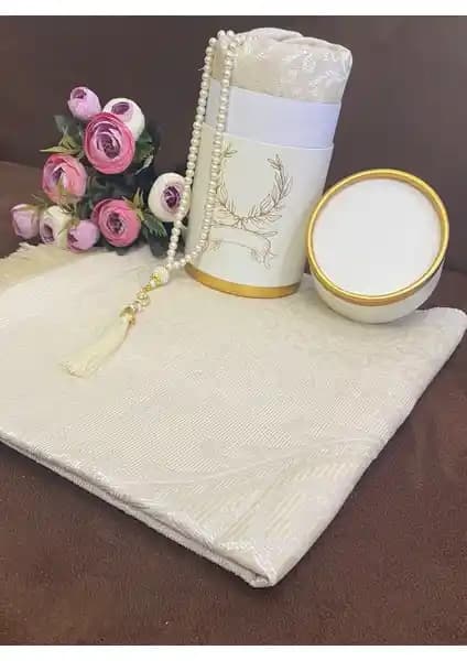 Ayhanhome Çeyizlik Seccade Setleri Karşılaştırması: Tafta Kutulukrem ve Şantuk Çantalı Set