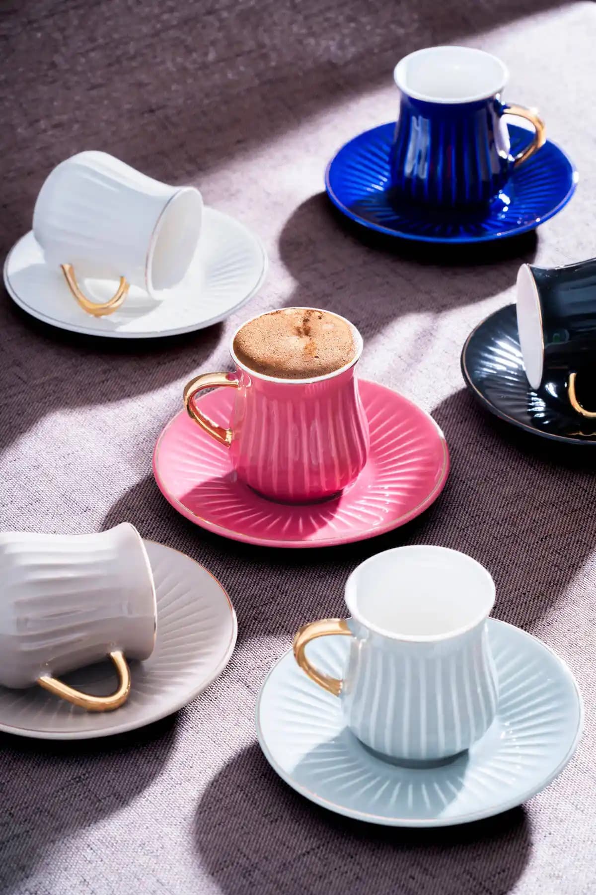 ACAR Lena Gold Yalız Renkli 6 Kişilik Porselen Kahve Fincanı Takımı Özellikleri ve Kullanım İpuçları