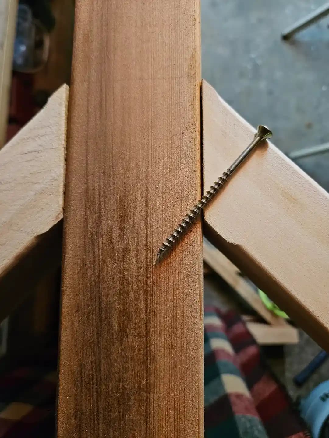 45 Derece Takviye Bağlantılarında Vida Açısı ve Montaj Tekniklerinin Dayanıklılığa Etkisi