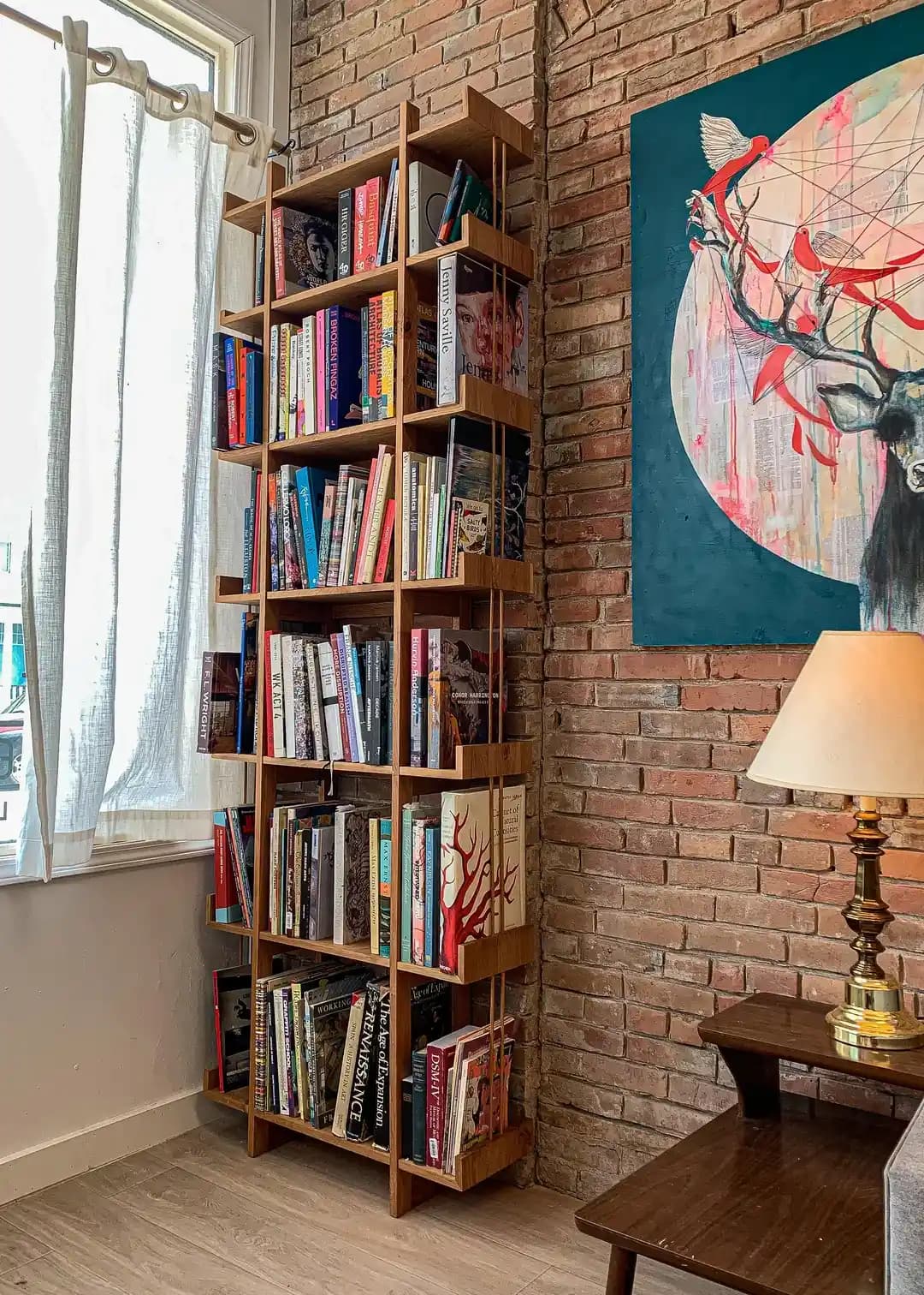 Marangozlukta Kitaplık Tasarımı: Malzeme ve Montaj Sorunlarının Çözümü