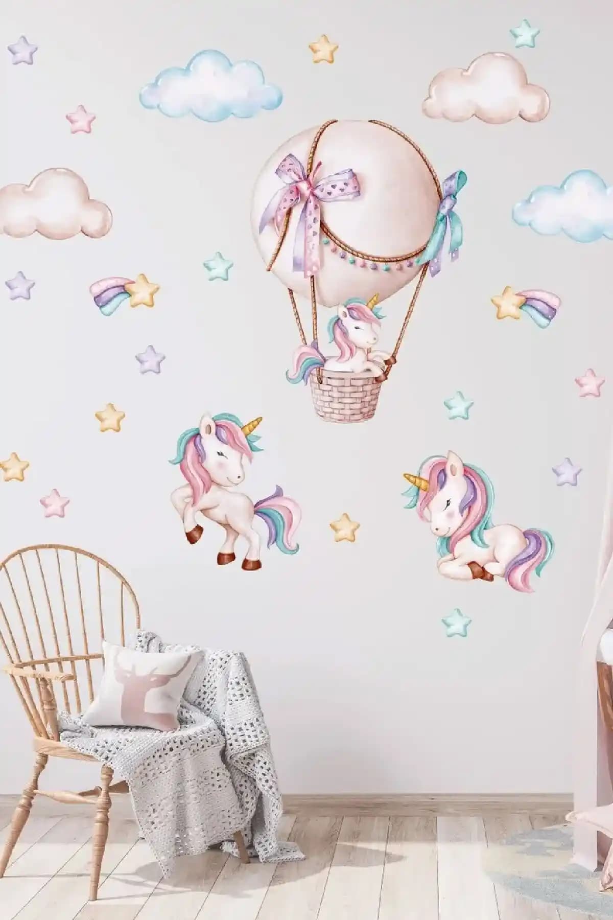 Unicorn Duvar Sticker Setleriyle Çocuk Odalarına Renkli ve Sihirli Dokunuşlar